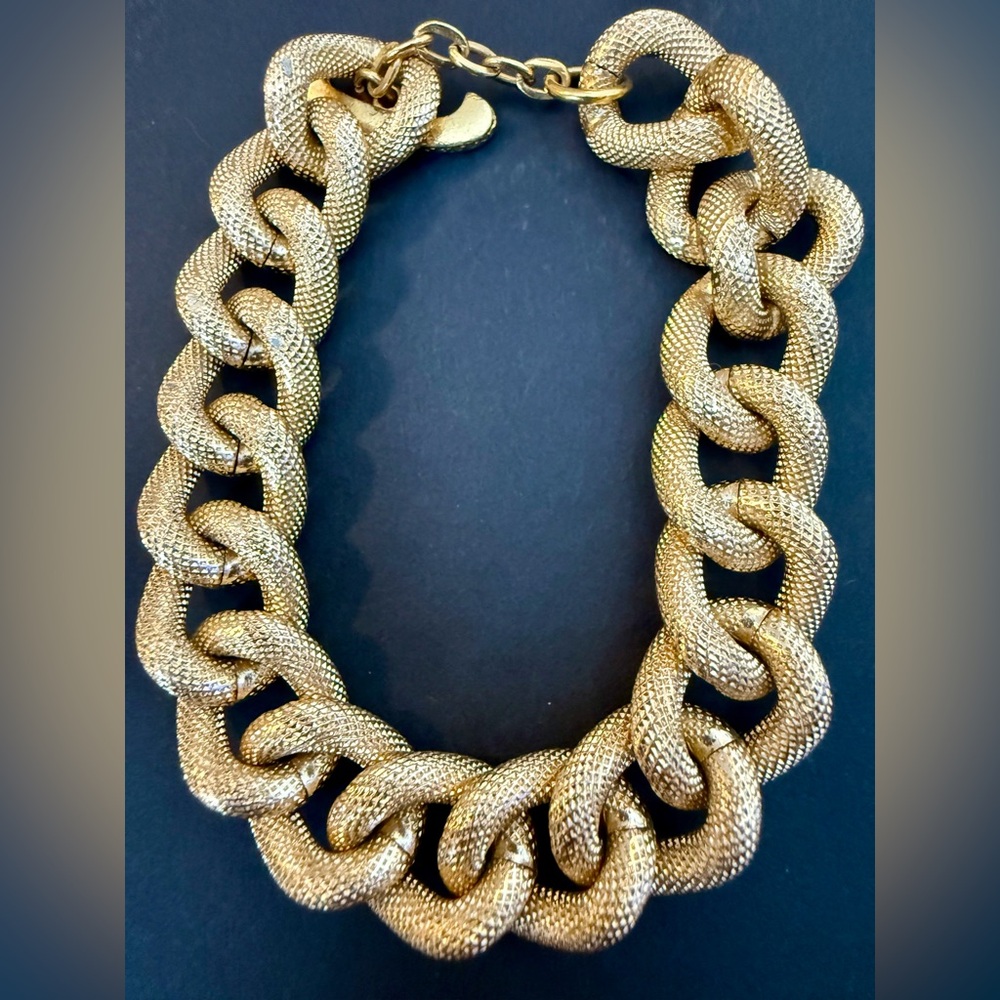 Vintage 80s Gold Tone Curb Chain Necklace 24” & Bracelet 8” Set - Picture 4 of 9